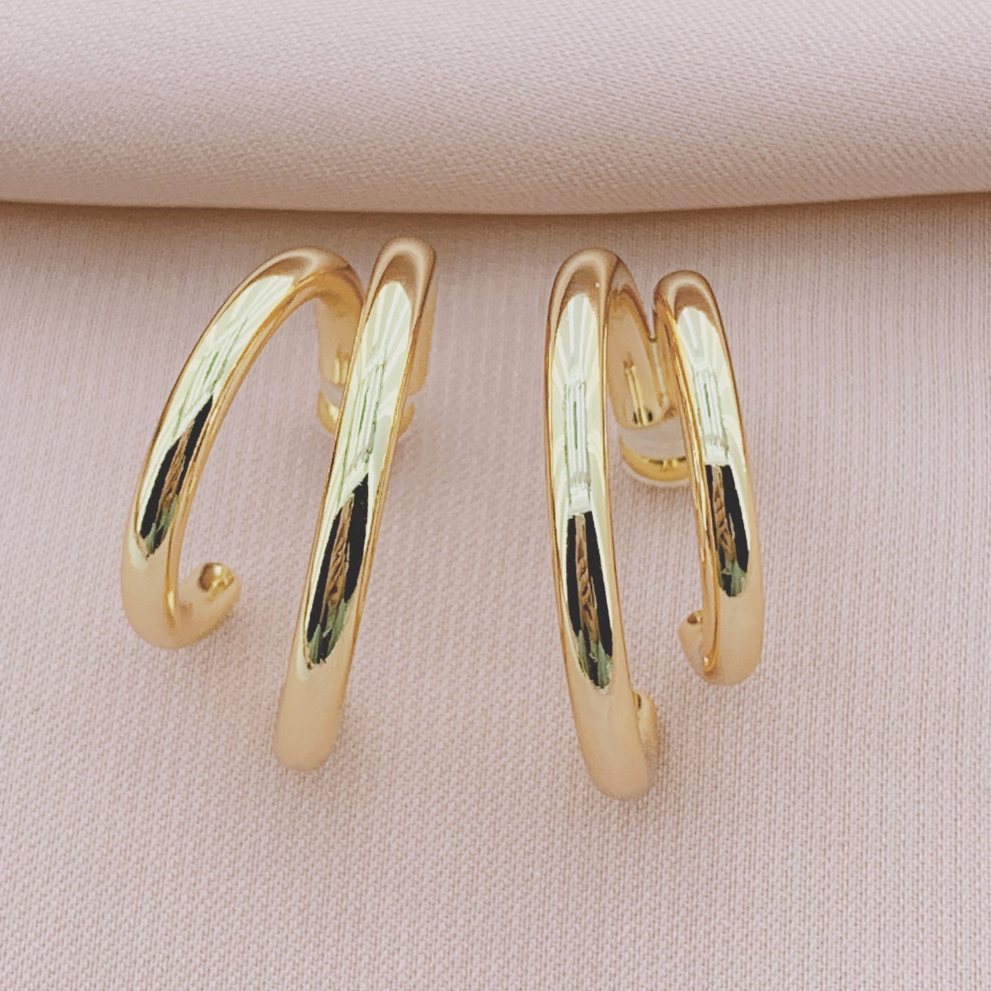 Women's Fashion Hollow Hoop Earring