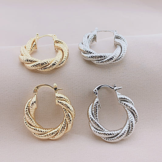 Women's Fashion Hollow Hoop Earring