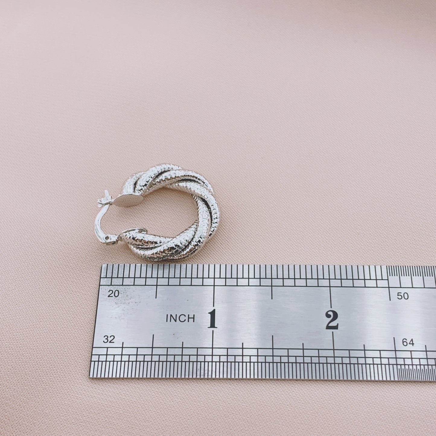 Women's Fashion Hollow Hoop Earring