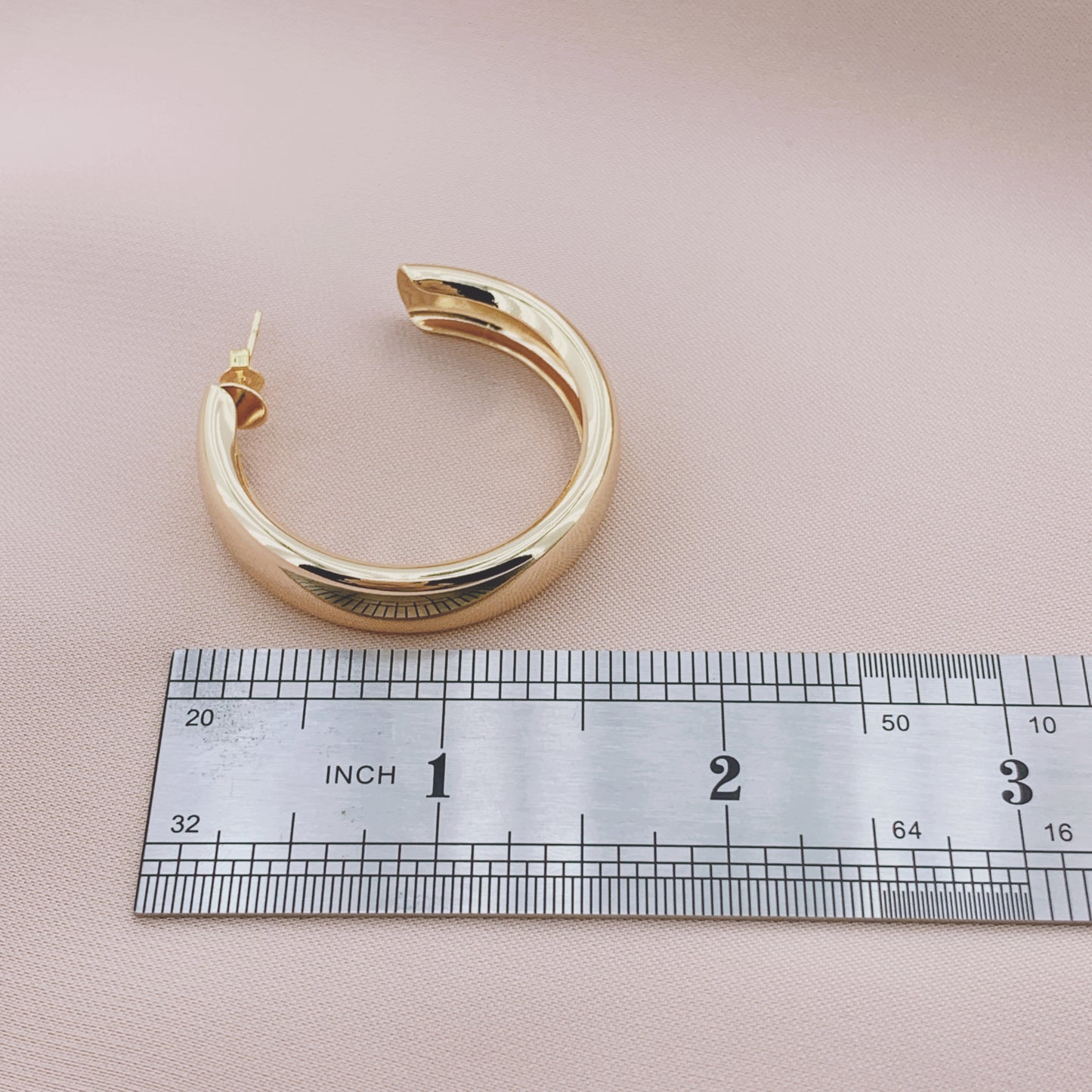 Women's Fashion Hollow Hoop Earring