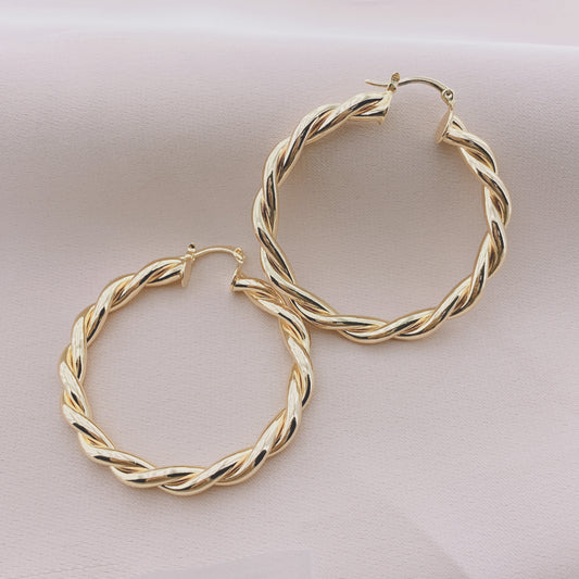 Women's Fashion Hollow Hoop Earring