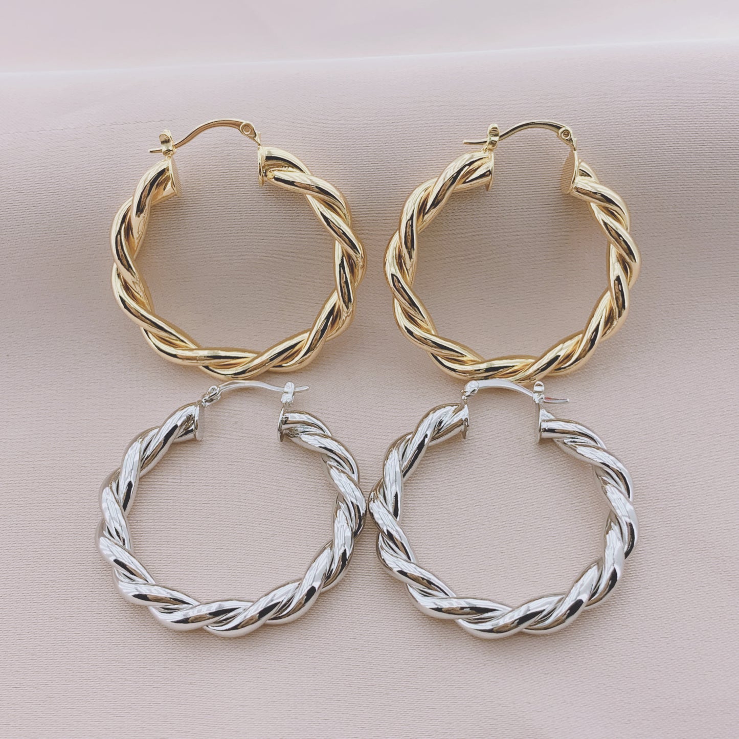 Women's Fashion Hollow Hoop Earring