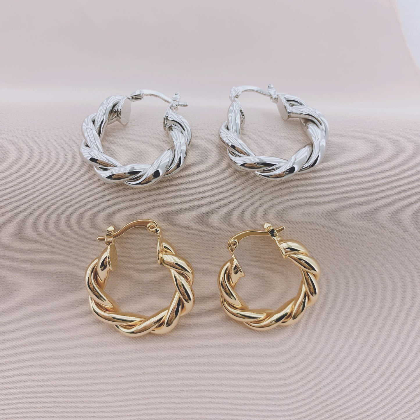 Women's Fashion Hollow Hoop Earring