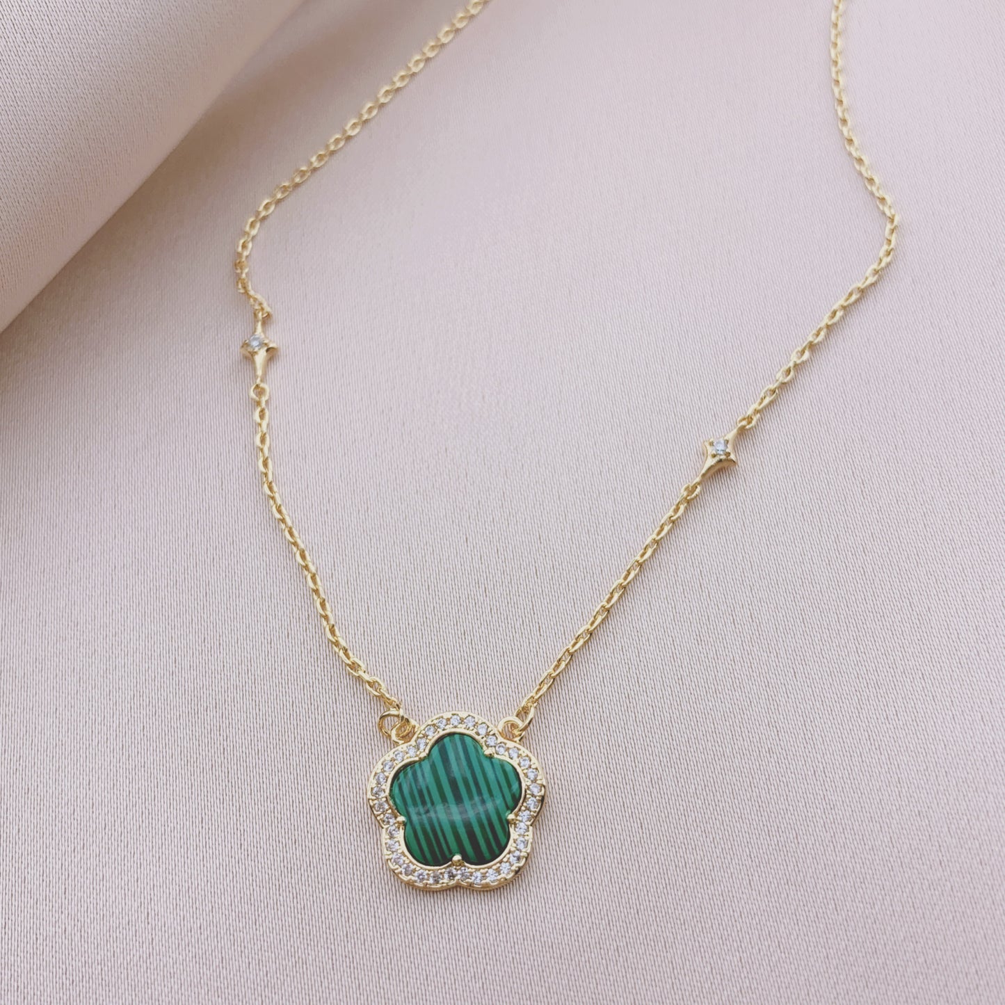 Women's Fashion CZ Clover Necklace with Malachite stone