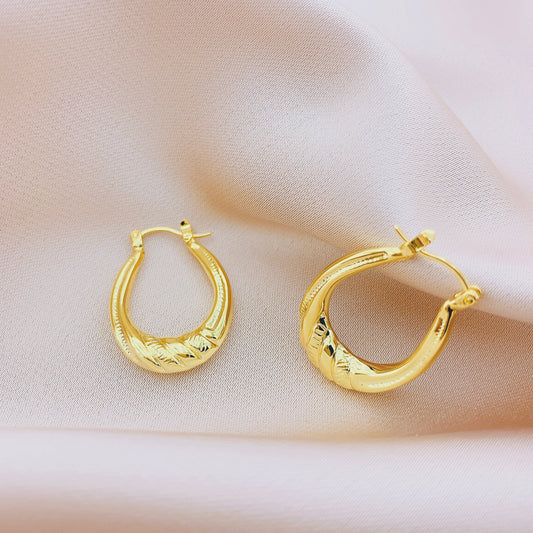 Women's Fashion Hollow Hoop Earring