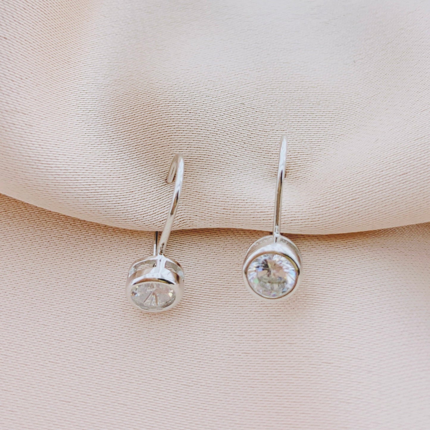 925 Silver Solitaire Round CZ Drop Earring