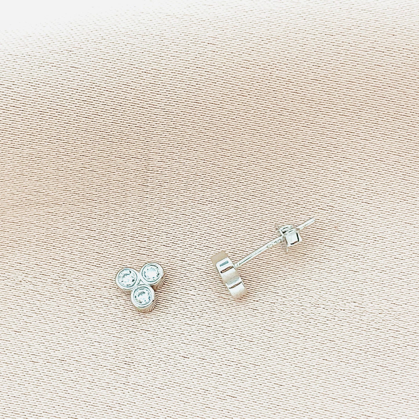 925 Silver Cubic Zirconia Stud Earring