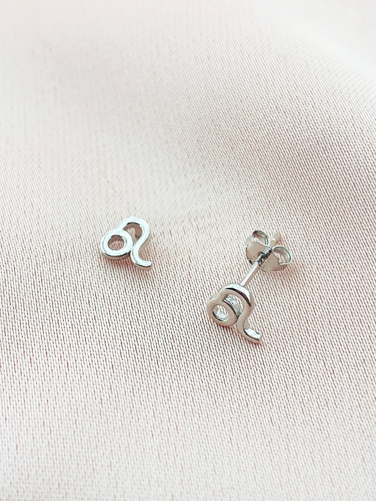 925 Silver Leo Stud Constellation Earring