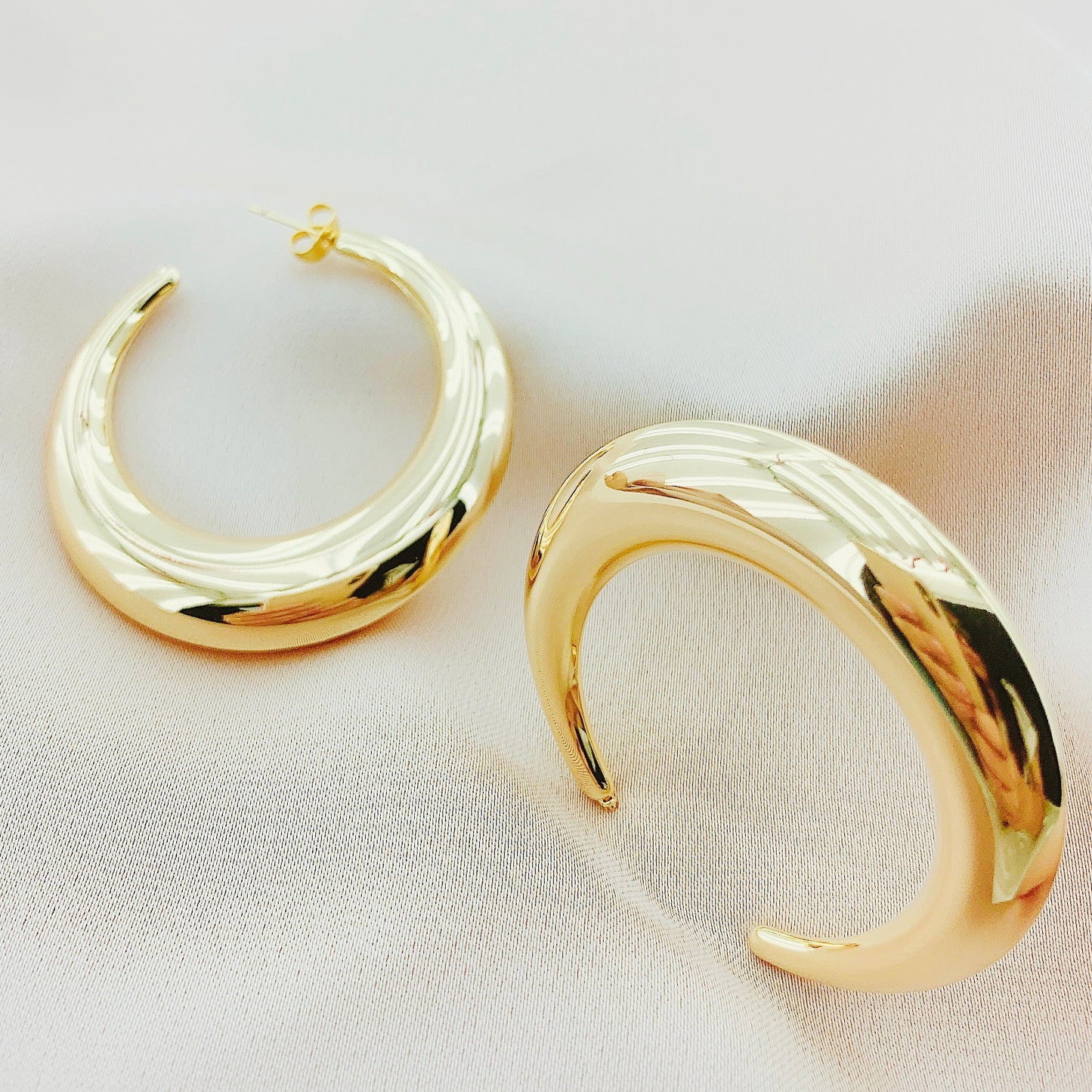 Women's Fashion Hollow Hoop Earring