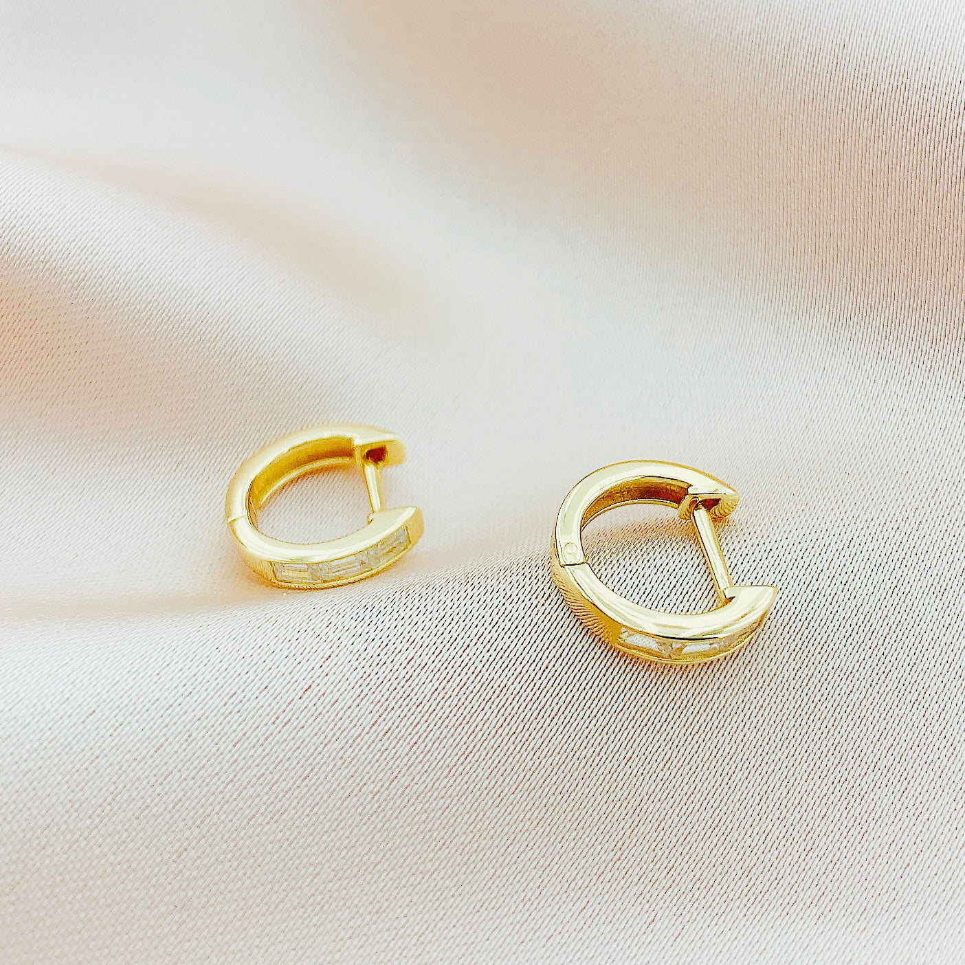 925 Silver CZ Hoop Earring