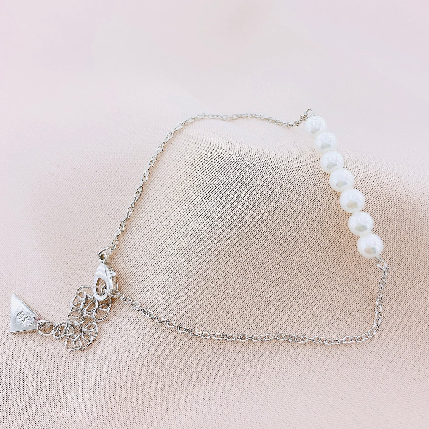 Women's Fashion Pearl Chain Bracelet