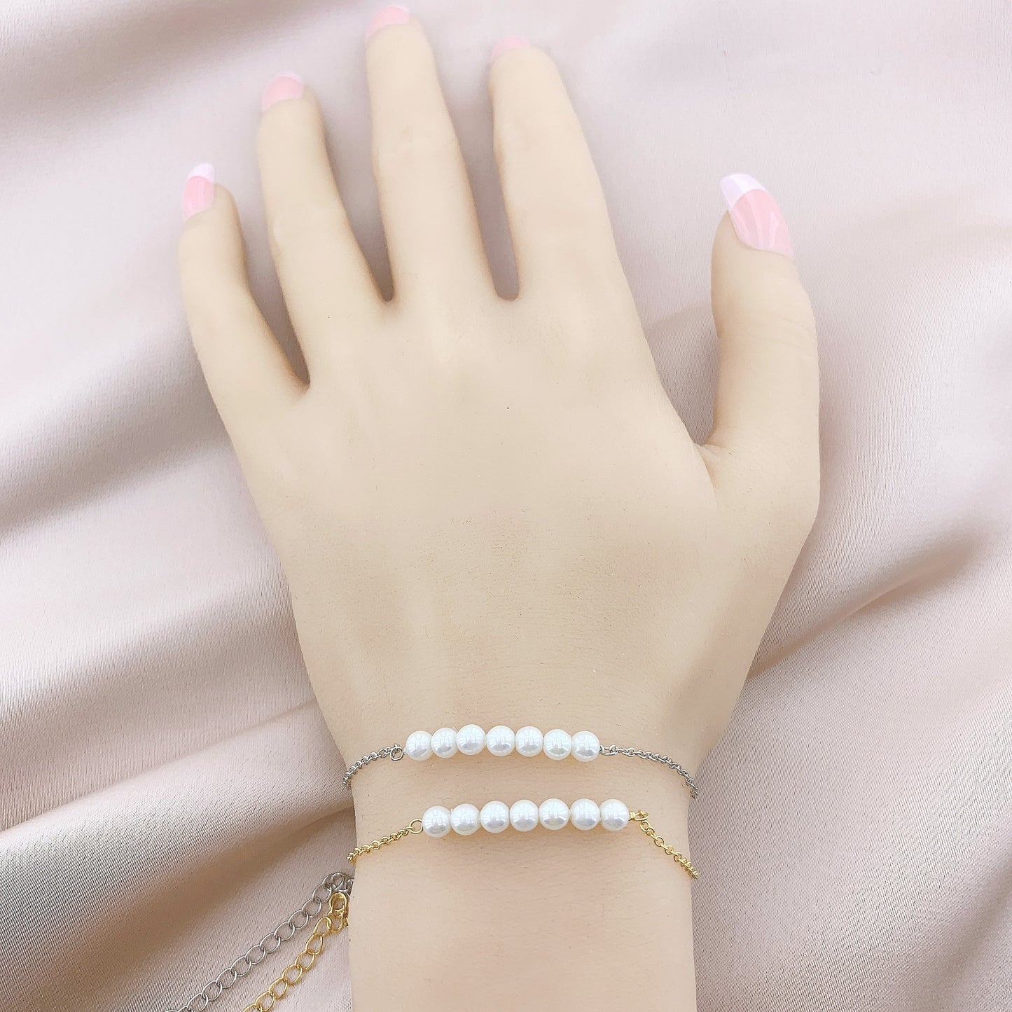 Women's Fashion Pearl Chain Bracelet