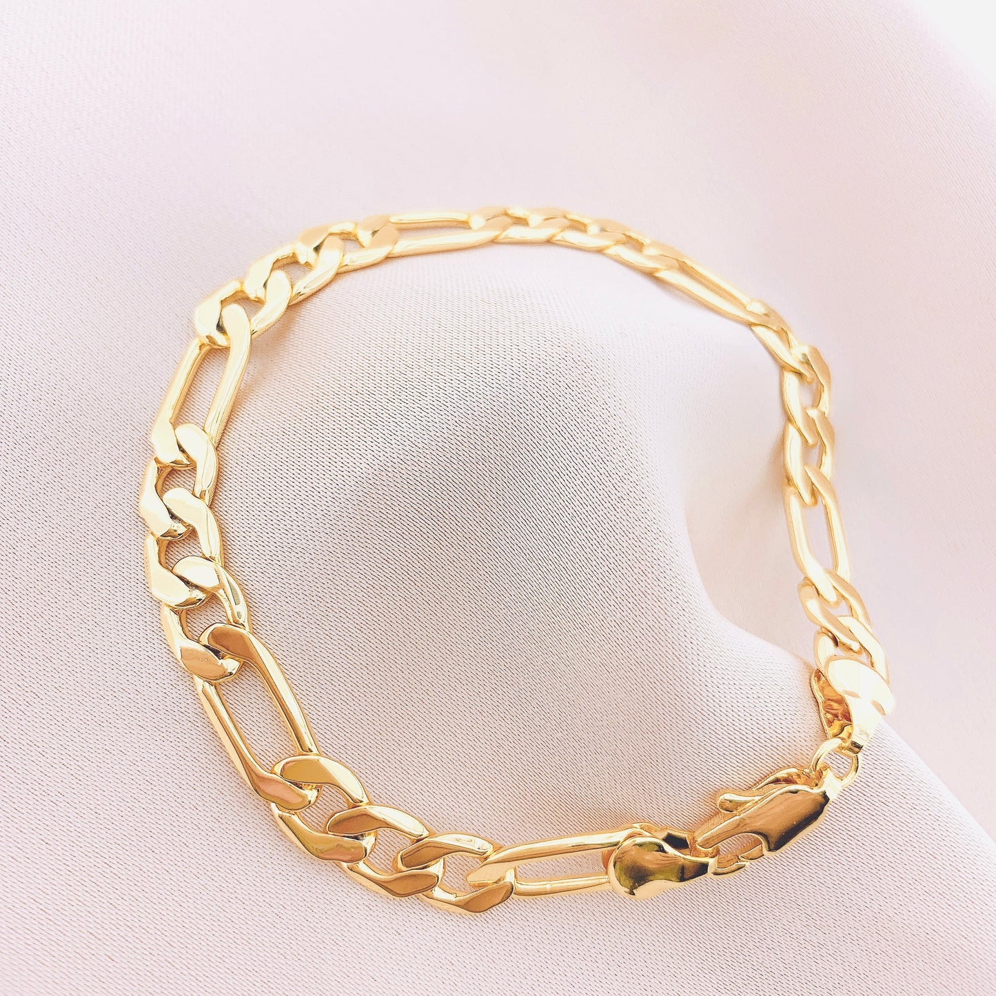 Women's Fashion Figaro Chain Bracelet