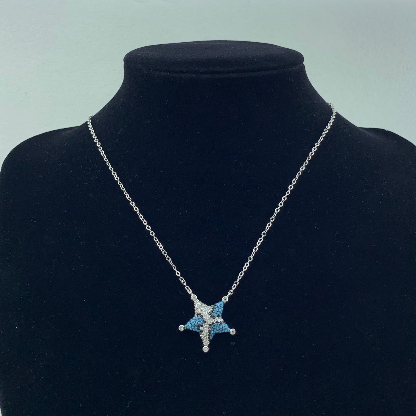 Women's Fashion Star Pendant Necklace