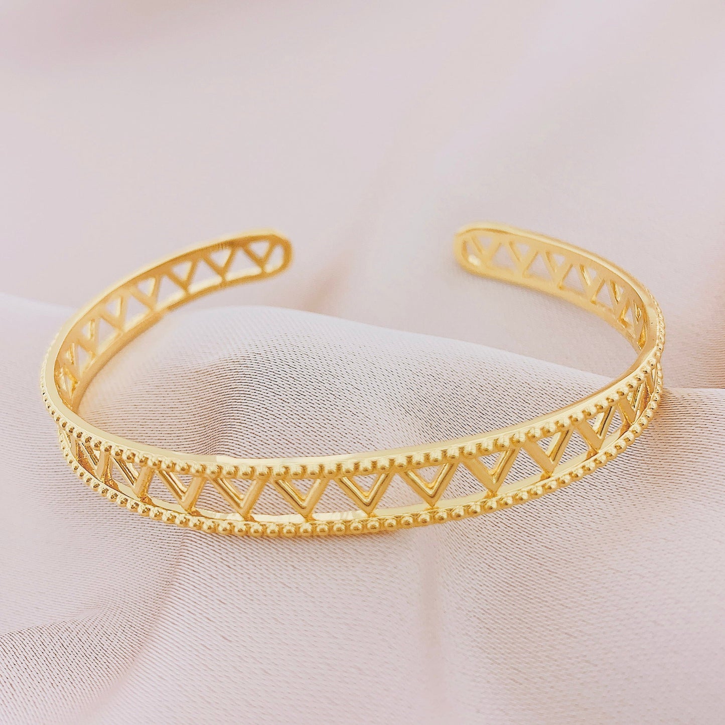 Women's Fashion Bangle Cuff