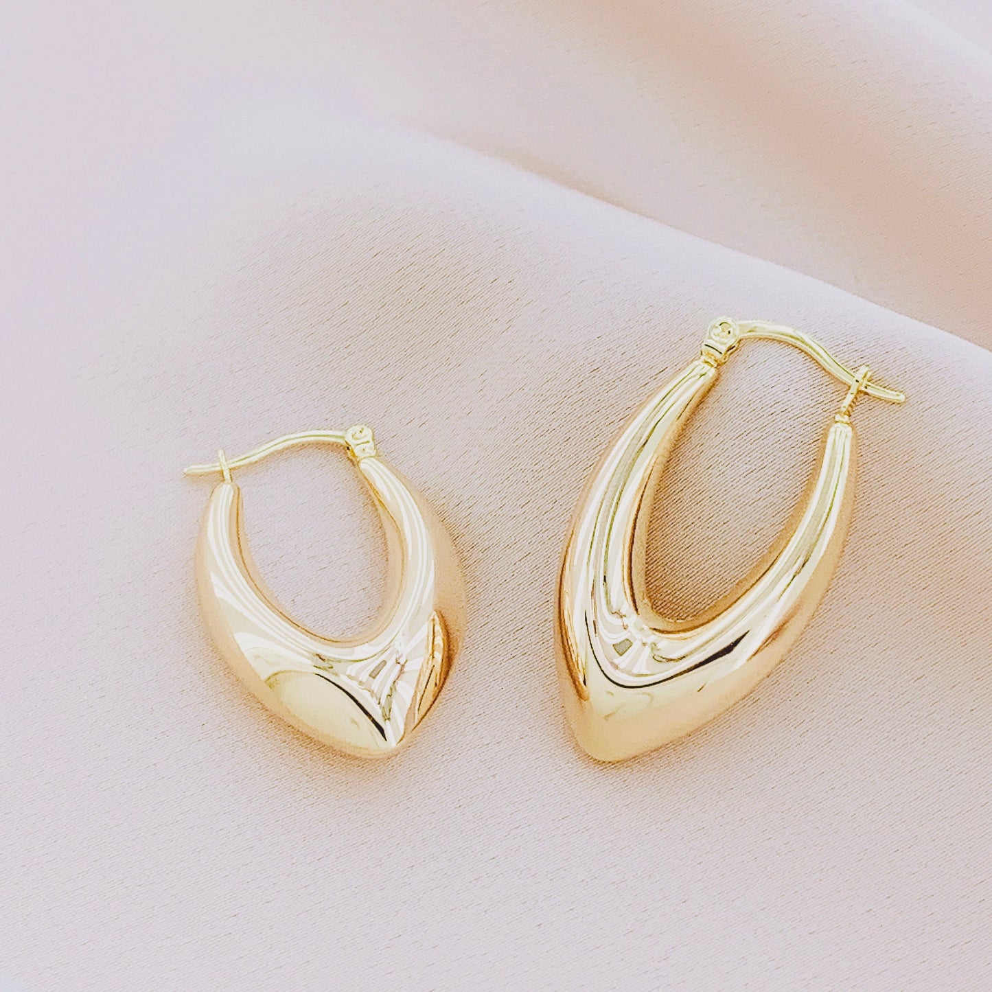 Women's Fashion Hollow Hoop Earring